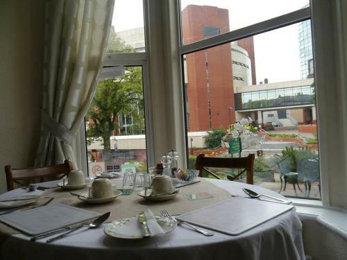 Hostal Conference View Guest House