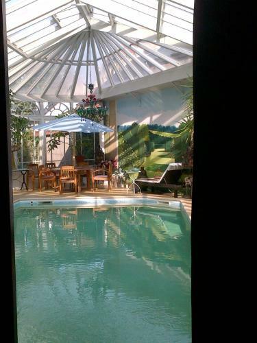 Bed & Breakfast Maison Du Th��tre Saint Bonnet