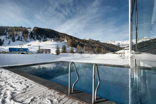 Hotel St�res - Mountain Nature Hotel