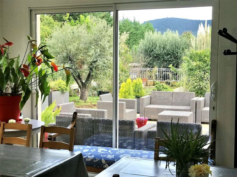 Bed & Breakfast Domaine De L'aufrene