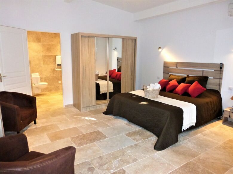 Bed & Breakfast Domaine De L'aufrene