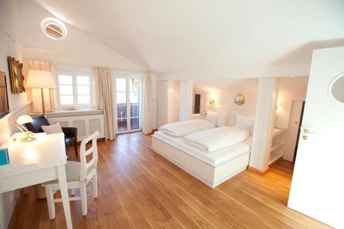 Hostal Landhaus Marinella Hotel Garni