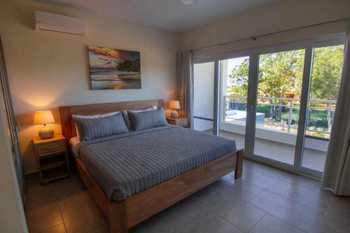 Hostal Residencial Casa Linda