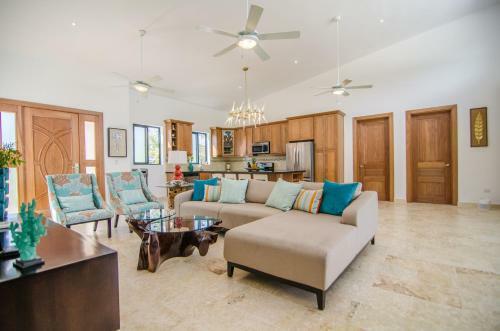 Hostal Residencial Casa Linda