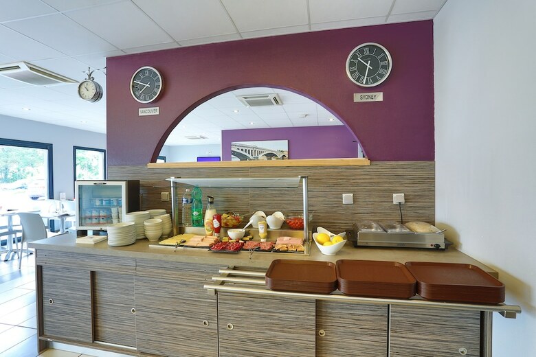 Hotel Comfort Suites Lyon Est Eurexpo