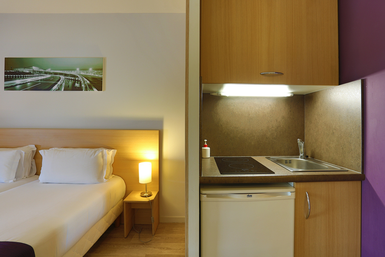 Hotel Comfort Suites Lyon Est Eurexpo