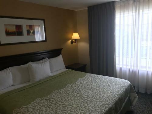 Motel Days Inn & Suites Tucker
