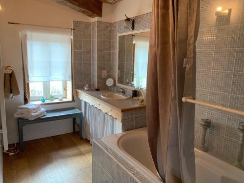 Hostal Le Chateau De Failloux