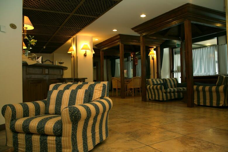 Hotel Alaska