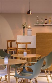 Avra City Hotel (former Minoa Hotel)