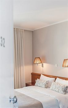 Avra City Hotel (former Minoa Hotel)