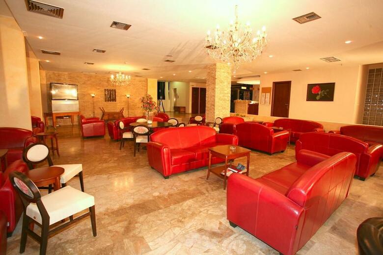 Roseland's Hotel