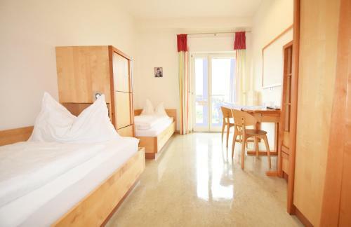 Hostal Pension Salvatorianerinnen