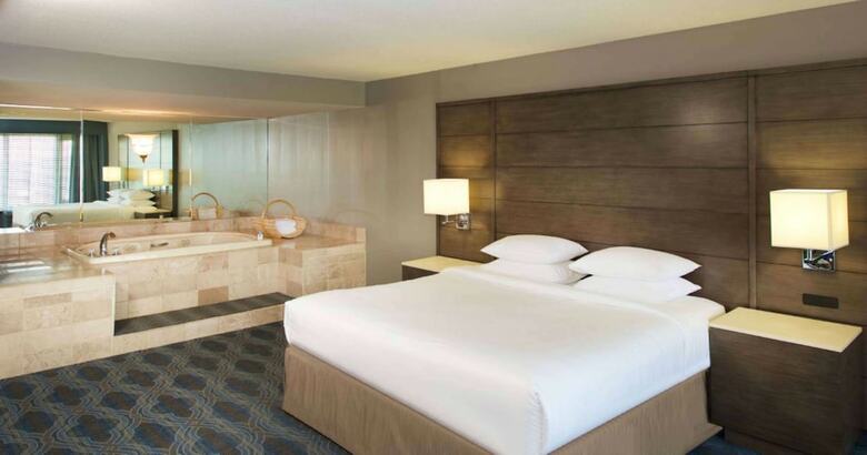 Hotel Doubletree By Hilton Bloomington Minneapolis South
