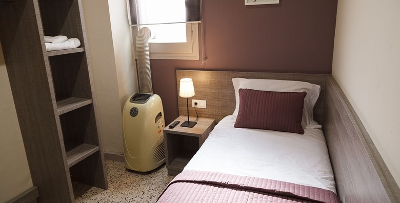 Hostal Fonda Montserrat