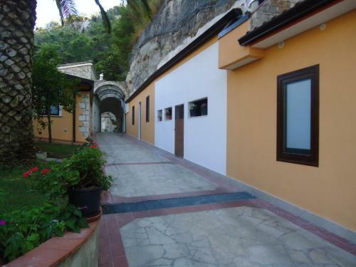 Bed & Breakfast Pineta Monserrato