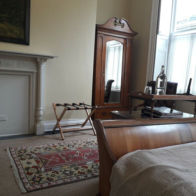 Bed & Breakfast Henrietta House