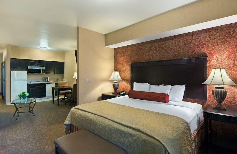 Hotel Oxford Suites Boise