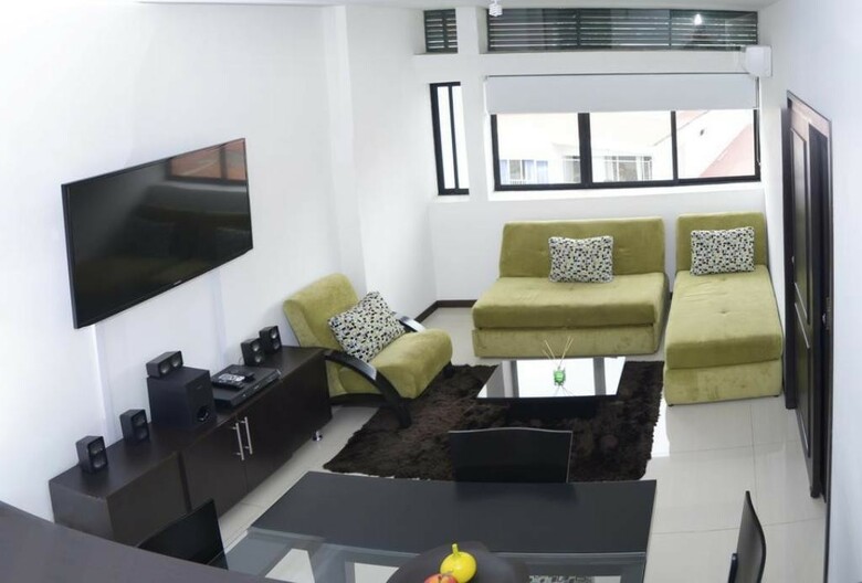 Aparthotel Apartasuites El Pe�on