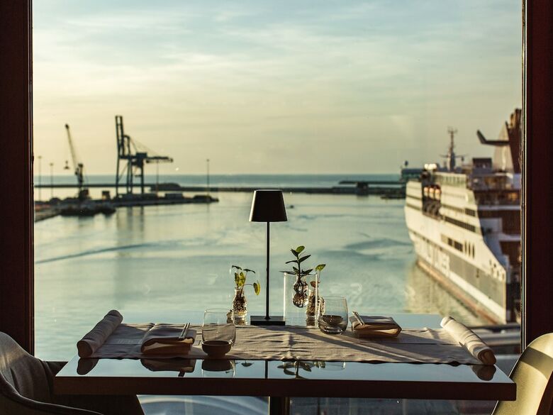 Seeport Hotel