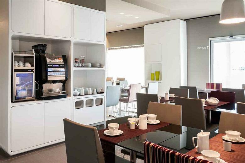 8piuhotel