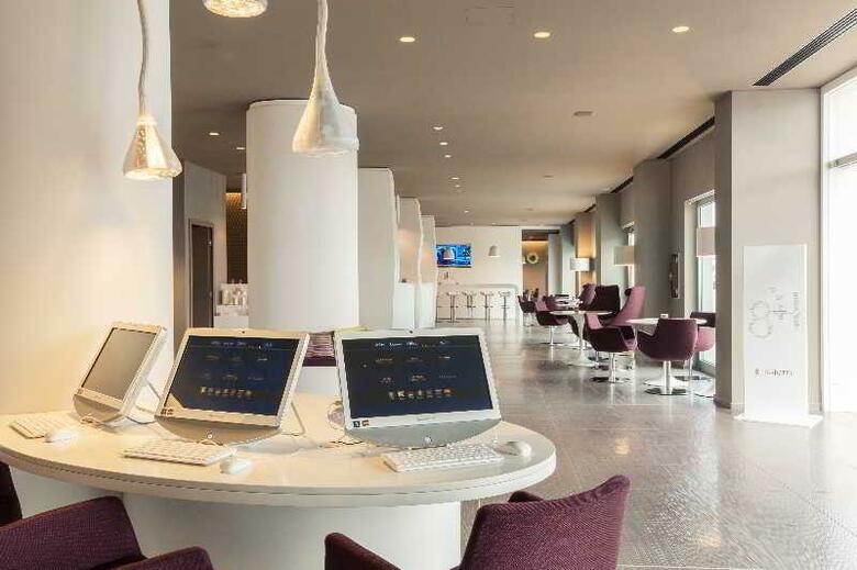 8piuhotel
