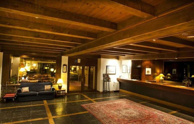 Hotel De Tred�s