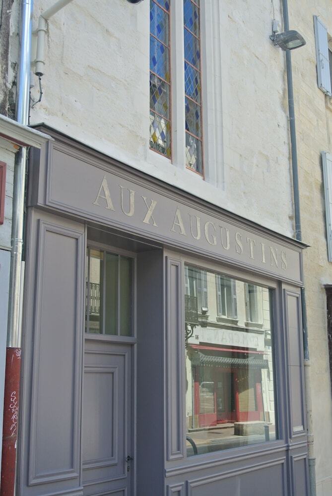 Apartamentos Aux Augustins
