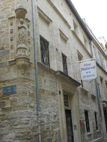 Hotel Le M�di�val