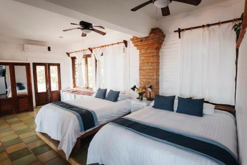 Hostal Sayulita Beach House