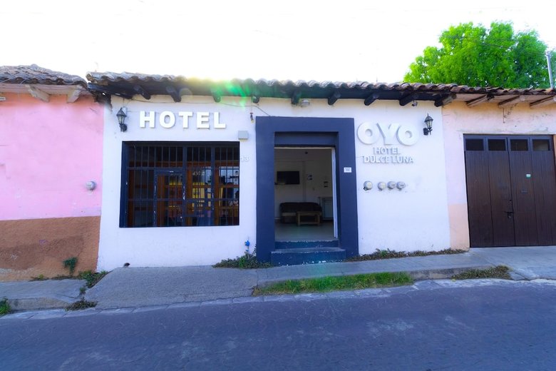 Hotel Dulce Luna