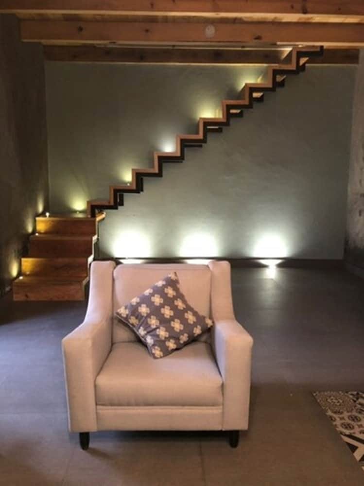 Hotel Helverica