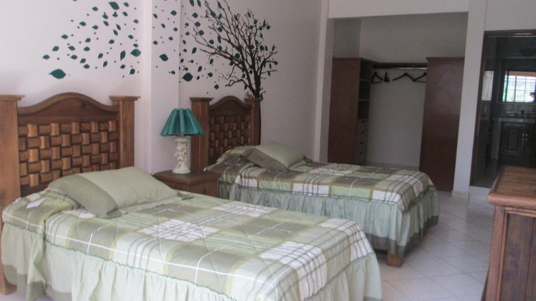 Albergue Hostal La Encantada