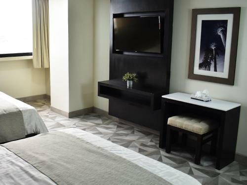 Hotel Corona Plaza