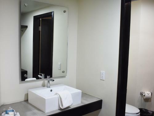 Hotel Corona Plaza