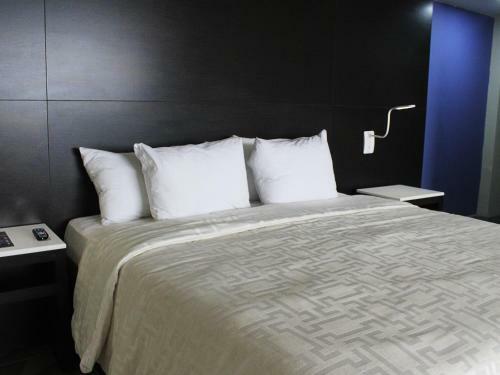 Hotel Corona Plaza