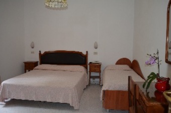 Maronti Hotel