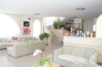 Maronti Hotel