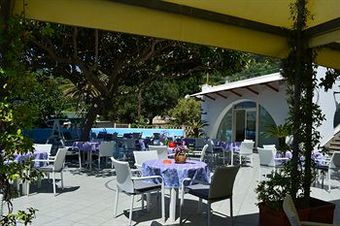Maronti Hotel