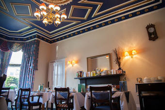 Hostal Alba Hills Guest House