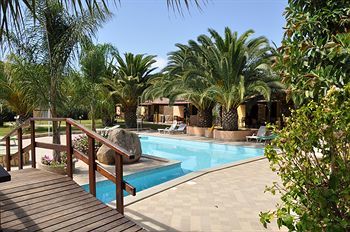 Hotel Green Village Resort
