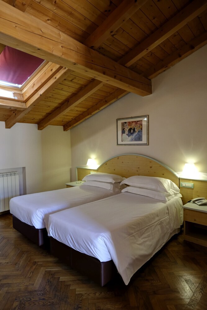 Hotel Touring
