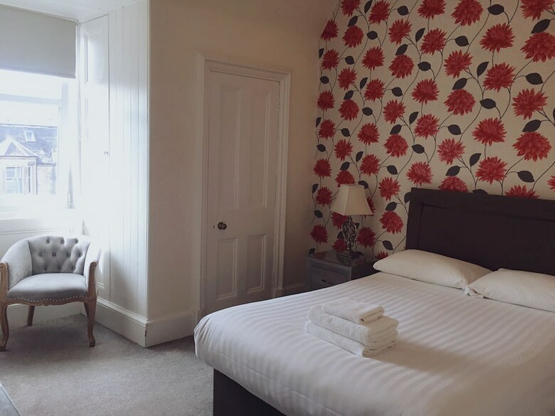 Hostal Alexander Guest House