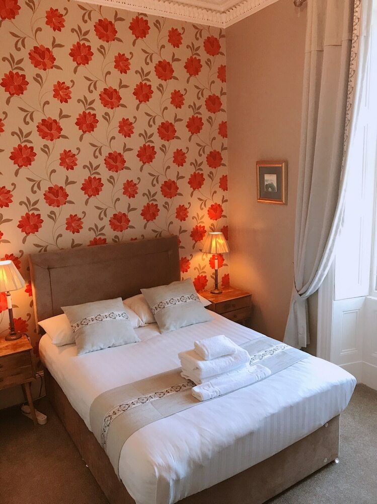 Hostal Alexander Guest House