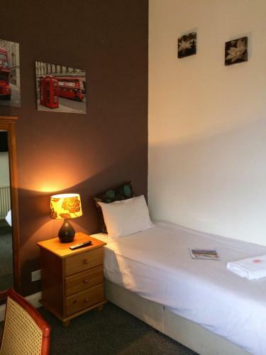 Hostal Edinburgh Thistle Guest House