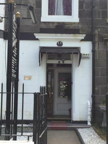 Hostal Edinburgh Thistle Guest House