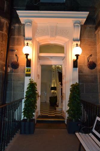 Hostal International Guest House