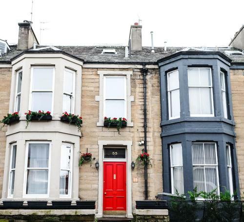 Hostal Balmore Guest House