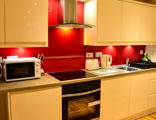 Apartamentos Edinburgh City Suites