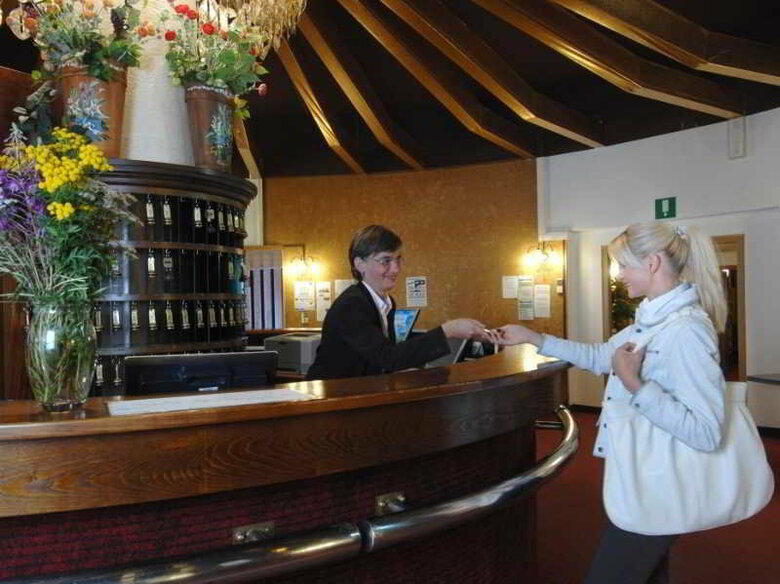 Alpen Village Hotel